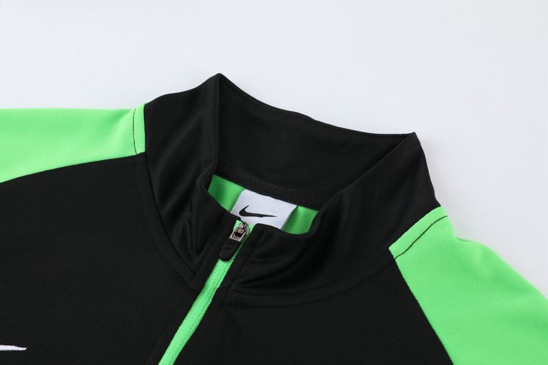 Conjunto Nike Treino Preto x Verde Dri Fit