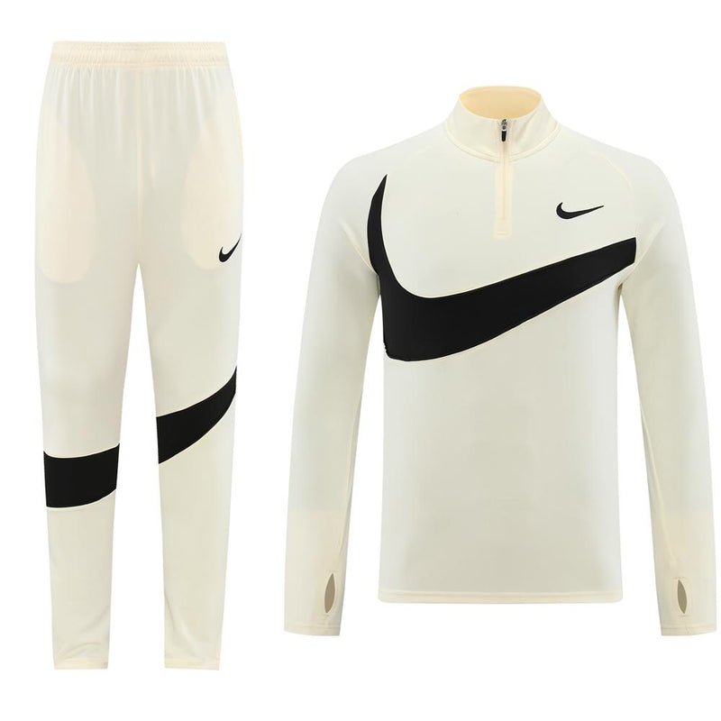 Conjunto Nike Swoosh Off White 24/25