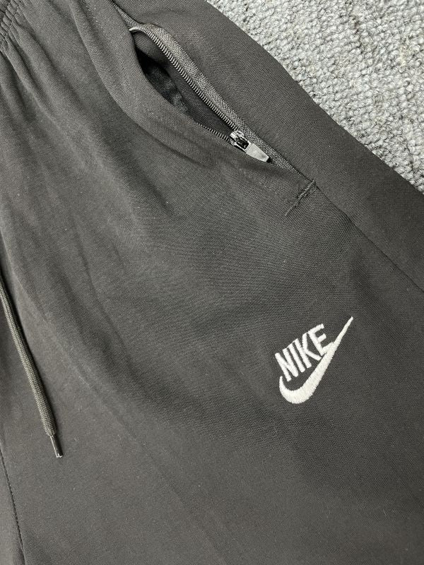 Kit Camisa e Short Nike Fleece Branco e Preto