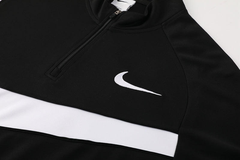 Conjunto Nike Swoosh Preto 24/25