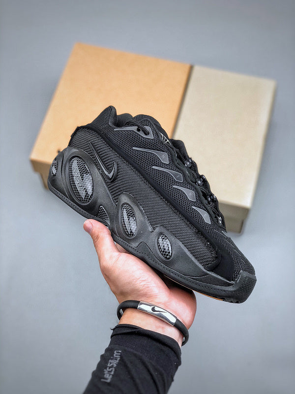 TÊNIS NOCTA x NIKE GLIDE TRIPLE BLACK