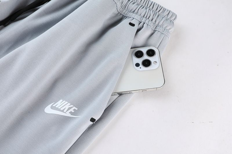 Conjunto Nike Tech Fleece Bege x Cinza