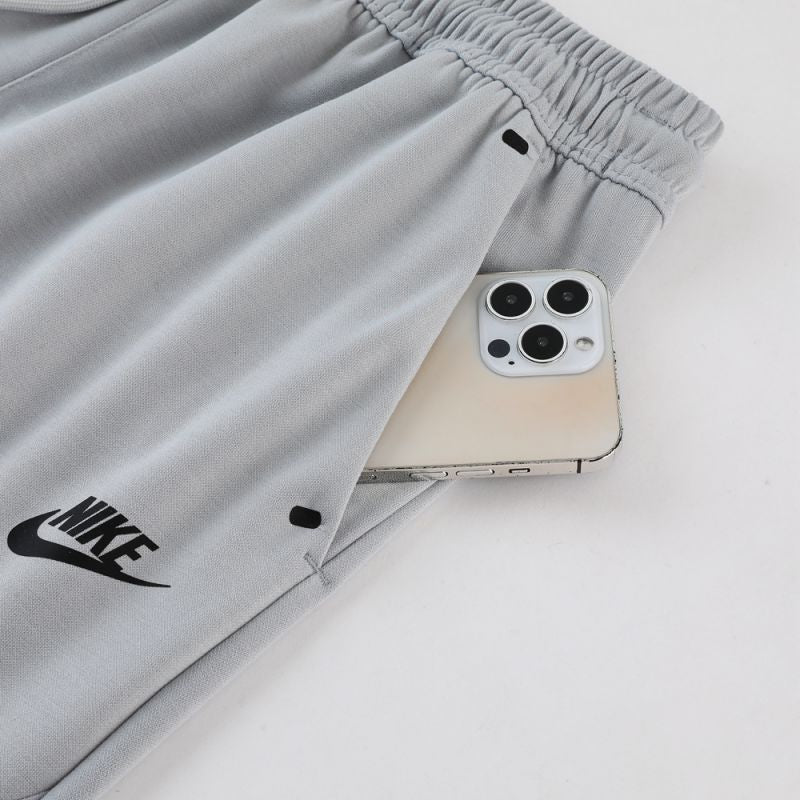 Conjunto Nike Tech Fleece Cinza