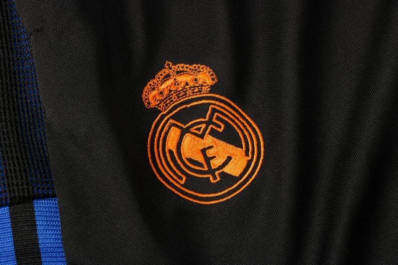 Conjunto Real Madrid Branco x Preto x Azul