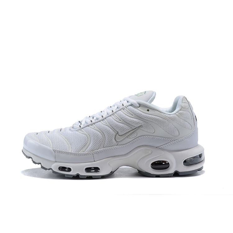 TÊNIS NIKE AIR MAX PLUS TN TRIPLE WHITE (SOLA CINZA)