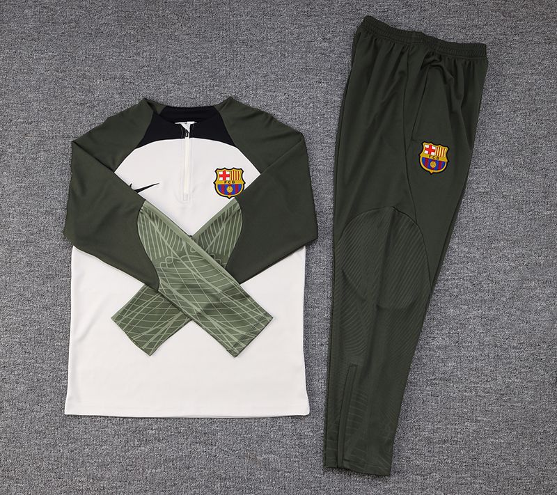 Conjunto Meio Ziper Barcelona – Verde Militar e Creme 23/24