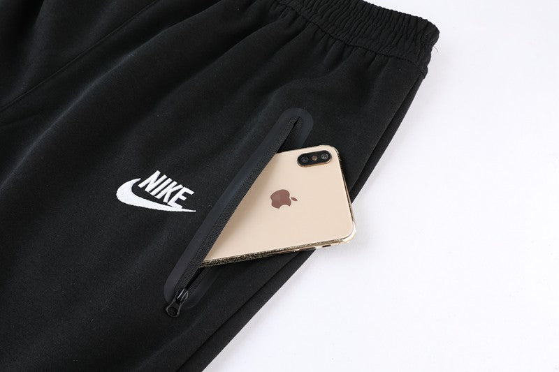 Conjunto Nike Tech Fleece Preto Bordado