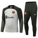 Conjunto Barcelona – Verde Militar e Creme 23/24 - Lagrife Sport