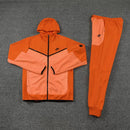 Conjunto Nike Tech Fleece Laranja - Lagrife Sport