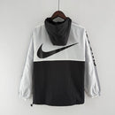 Corta Vento Swoosh Nike Preto x Branco - Lagrife Sport