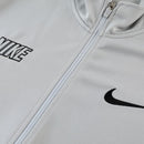 Conjunto Nike Repeat Cinza e Preto - Lagrife Sport