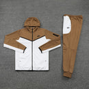 Conjunto Nike Tech Fleece Caramelo x Branco - Lagrife Sport