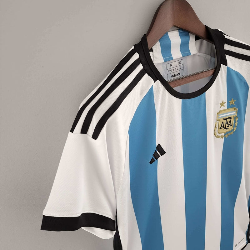 Camisa Seleção da Argentina I [Patch Copa do Mundo] 2022 Adidas - Azul e Branca