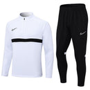 Conjunto Nike Treino Branco e Preto Dri Fit - Lagrife Sport