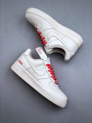 TÊNIS NIKE AIR FORCE 1 TRIPLE WHITE x SUPREME - Lagrife Sport