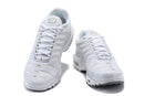 TÊNIS NIKE AIR MAX PLUS TN TRIPLE WHITE (SOLA CINZA) - Lagrife Sport