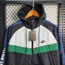 Corta Vento Nike Swoosh - M - PRONTA ENTREGA - Lagrife Sport
