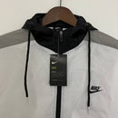 Corta Vento Nike Preto x Branco x Cinza - GG - PRONTA ENTREGA - Lagrife Sport